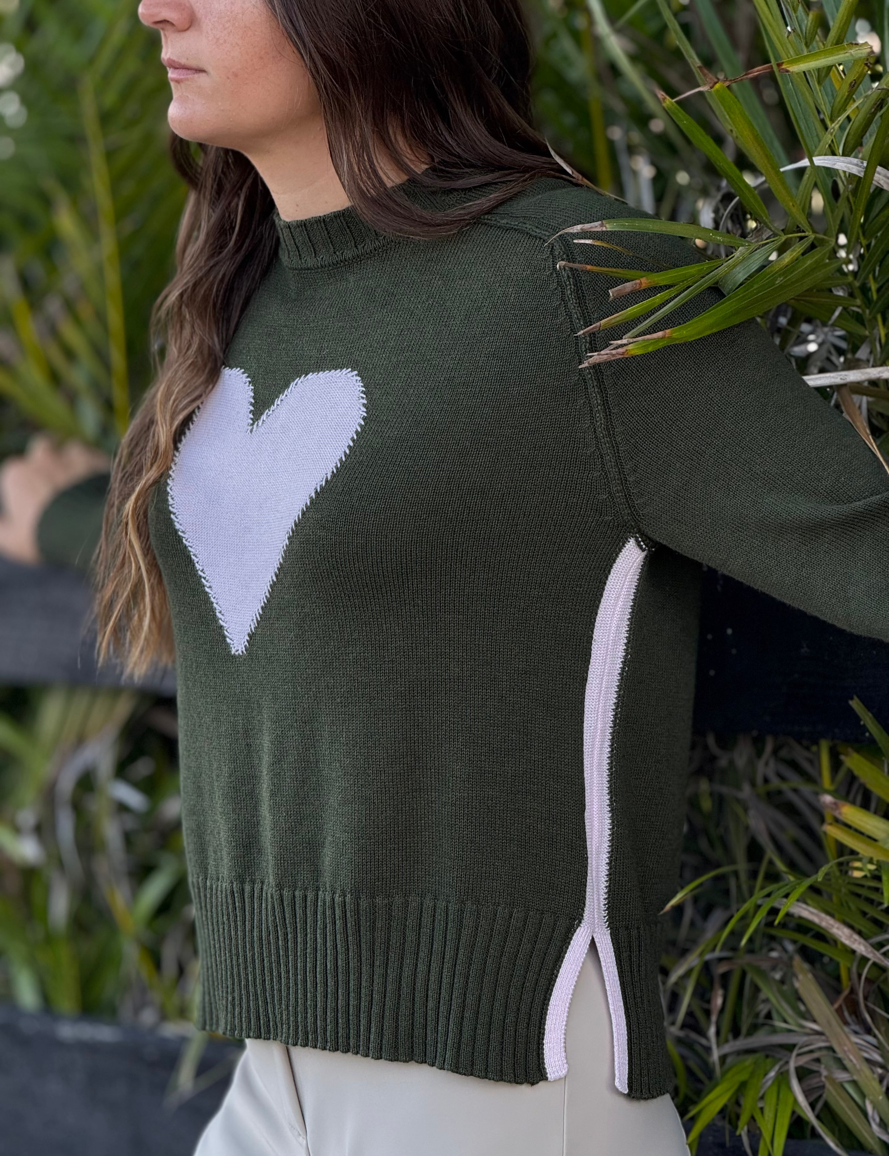 Alashan_heart_sweater_olive_side.jpg