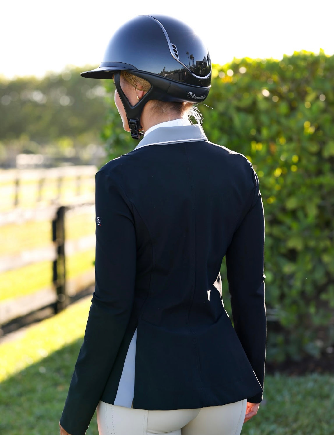 For_Horses_Cristina_show_coat_black_custom_2.jpg