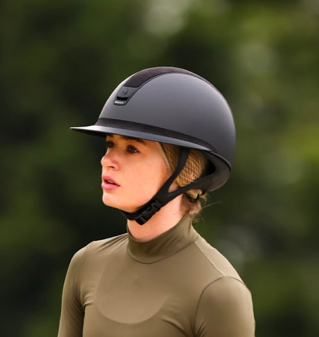 2.0 Miss Shield Shadowmatt with Alcantara Top and Band with 5 Crystals Samshield Helmet